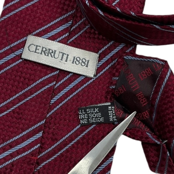 CERRUTI 1881 Burgundy Striped Silk LUXURY Tie FRANCE - Picture 3 of 4